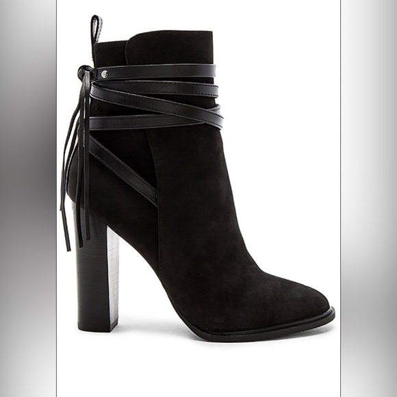 Revolve Steven Madden Gaybel Bootie in Black Nubuck women’s size 7 - Picture 1 of 11